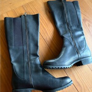 Timberland Dark Leather Heeled Boots